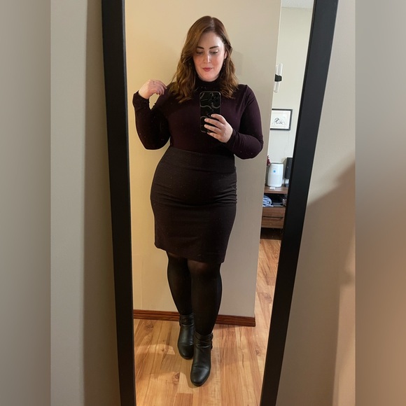 Meet your Posher, Kylie - Picture 2 of 5